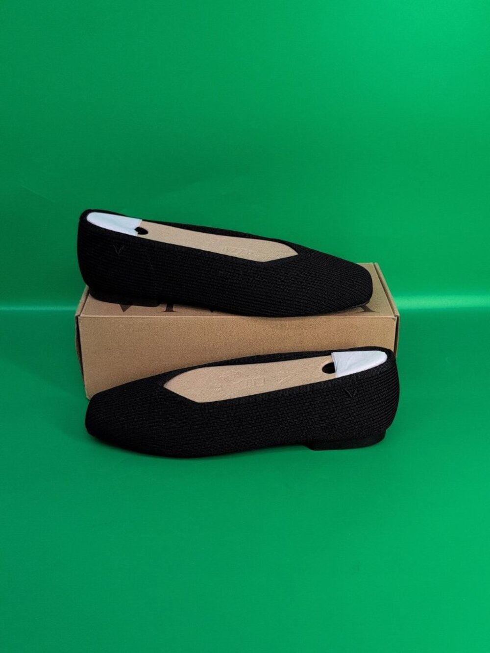 VIVAIA Margot 2.0 Square Toe V Cut Flats Women's Pumps US 11 Black